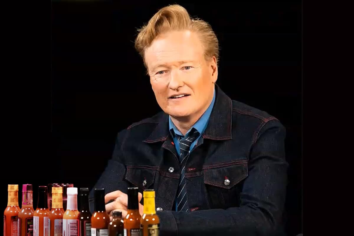 Conan O'Brien orvosért kiáltott a csípős csirkeszárnyaktól