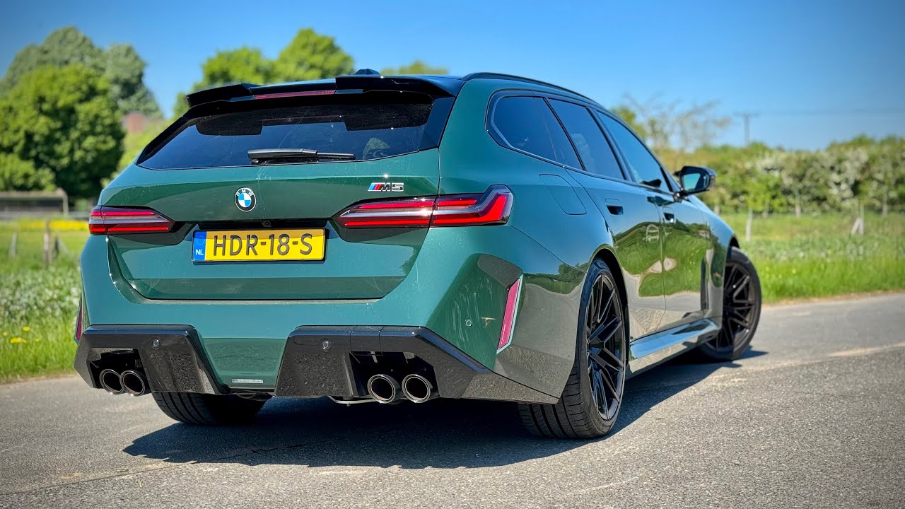 A BMW M5 Touring G99 egy igazi családi rakétaként száguld a német autópályákon