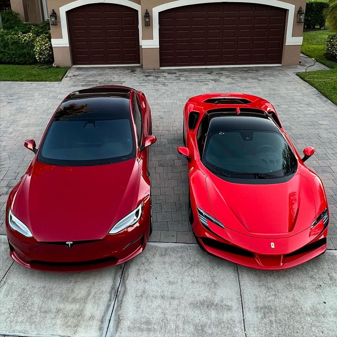 Tesla vs Ferrari