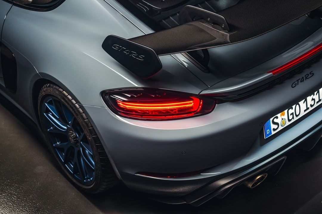 Porsche Cayman GT4 RS