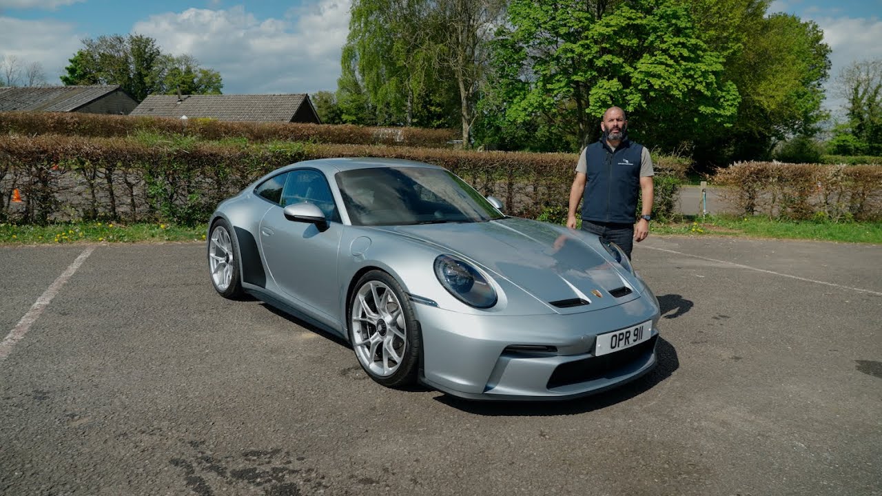 Az új Porsche 992 GT3 Touring